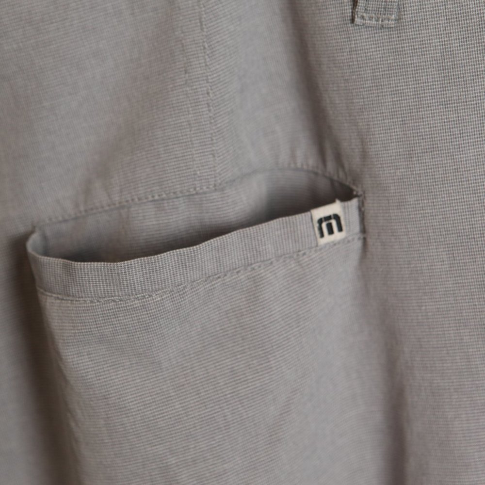Travis Mathew Men's gray flat front Golf Shorts 38 10" inseam performance - Picture 5 of 6